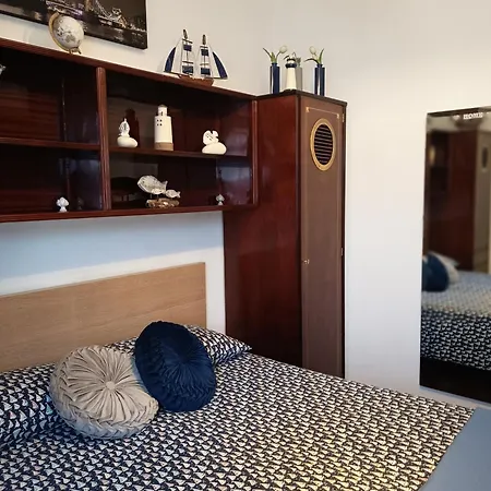 Le Petite Maison Apartment
